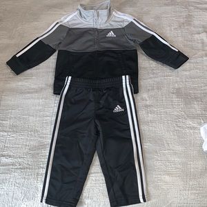 CLASSIC JACKET AND JOGGERS SET